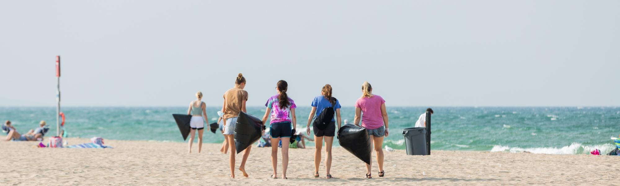 Volunteers at Beach Cleanup